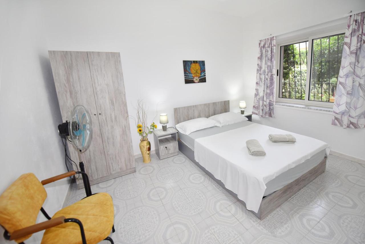 12 B&B Shkodra Kültér fotó