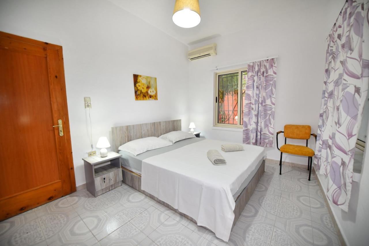 12 B&B Shkodra Kültér fotó
