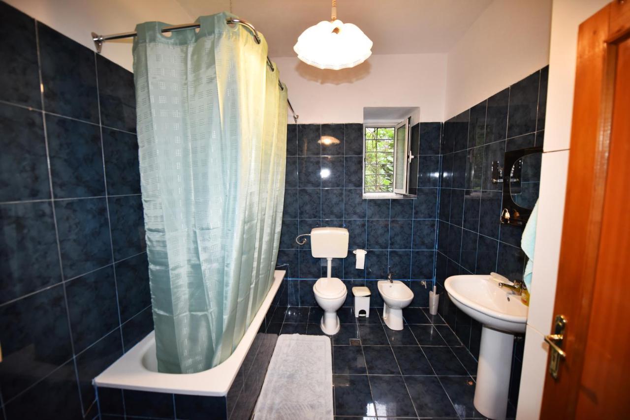 12 B&B Shkodra Kültér fotó